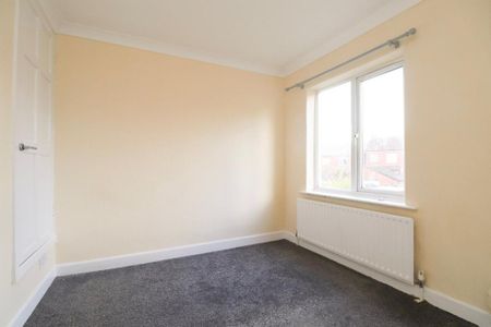 2 bedroom end of terrace house to rent - Photo 5