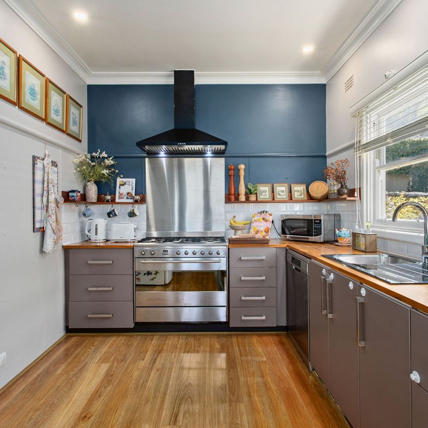 15 Cliff Street, Yass NSW 2582 - House For Rent | Domain - Photo 1