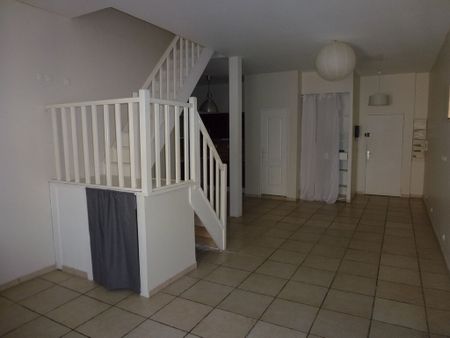 Location appartement 4 pièces, 83.91m², Narbonne - Photo 3