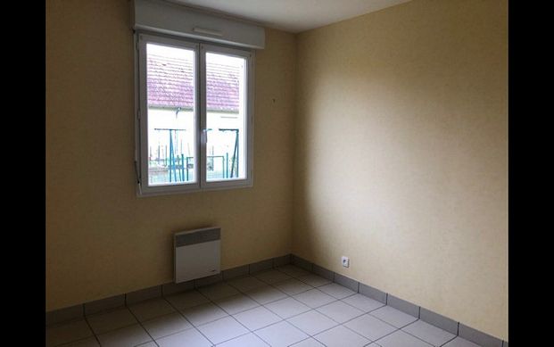 Location Maison 3 pièces 73 m² Orsennes - Photo 1