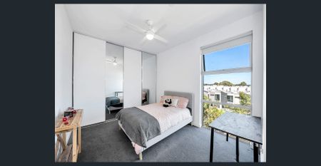 Stylish 2-bedroom apartment in heart of Tonsley Village - Photo 3