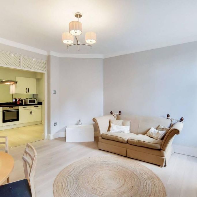 2 bedroom flat to rent - Photo 1