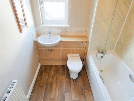 3 bed apartment to rent in TS17 - Photo 2