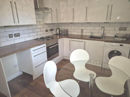 2 bedroom flat to rent - Photo 5