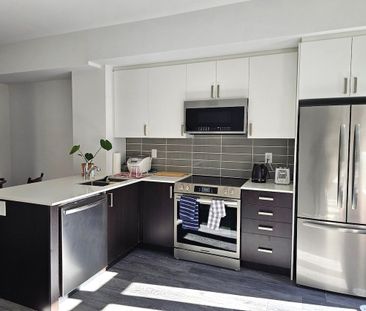 For Lease - 10 Spruce Pines Crescent Unit# Room2, Toronto, Ontario - Photo 1