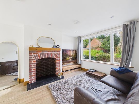 2 bedroom maisonette to rent - Photo 1