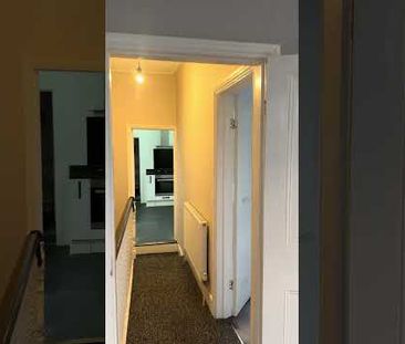 1 Bed Flat, Long Lane, N3 - Photo 2