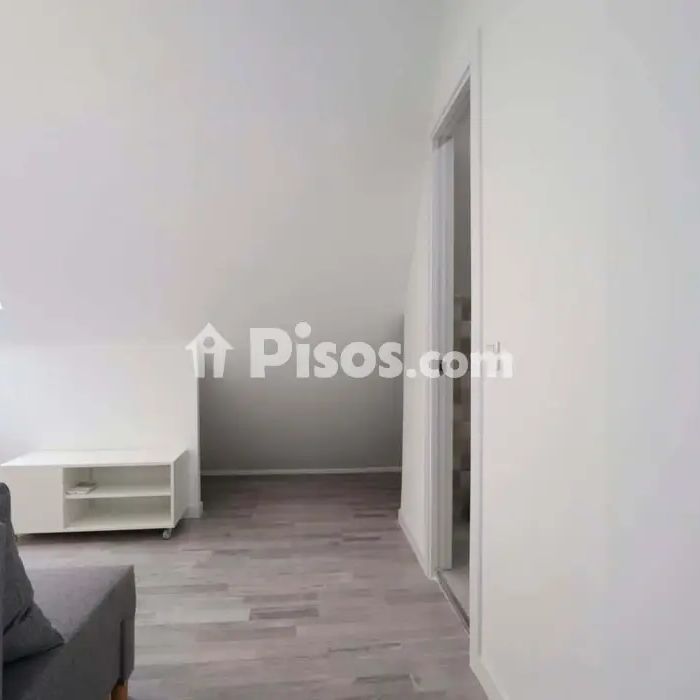Piso en alquiler en Calle de Monederos, 46 - Photo 1