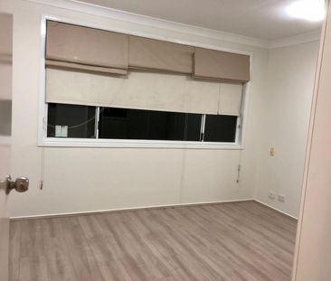 Beautiful 3 Bedroom House - Photo 2