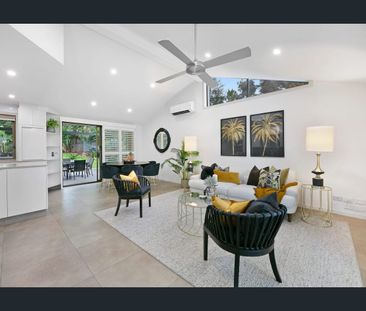 Luxury Family Living in the Heart of Robina Waters - Photo 3