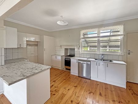 9 Alamein Court, Golden Square - Photo 2