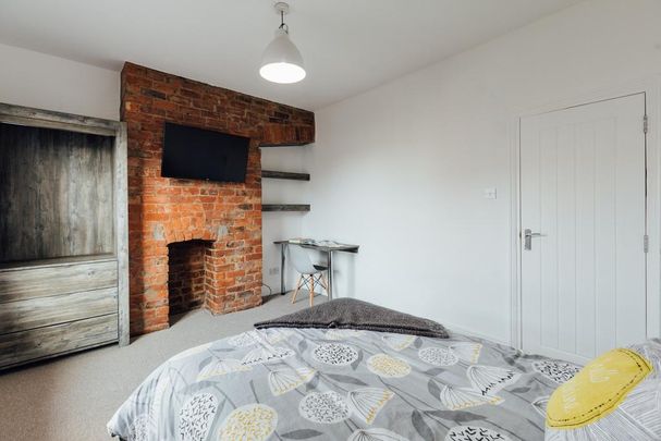 4 bedroom house to rent - Photo 1