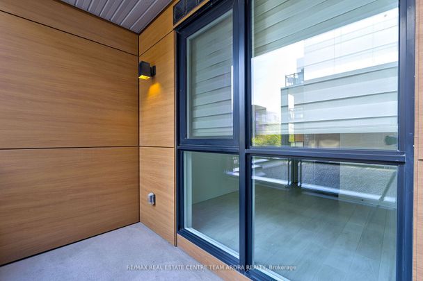 For Lease - 168 Sabina Drive Unit# 212, Oakville, Ontario - Photo 1