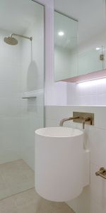 2 bedroom apartment - 25% below market rent - Photo 4