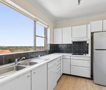 Light-Filled Apartment with Water Views - Photo 4