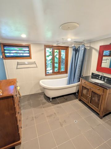 9 Martin Street, Freshwater QLD 4870 - House For Rent | Domain - Photo 5