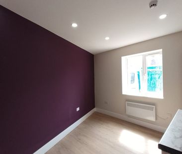 Studio Flat, Firhill Road, SE6 - Photo 4