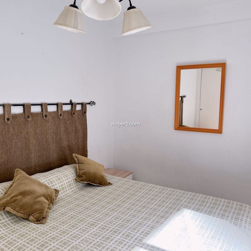 Apartment in Torrevieja, playa del cura, for rent - Photo 1