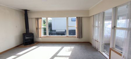 Two-bedroom with sea views near Howick Village - Photo 4