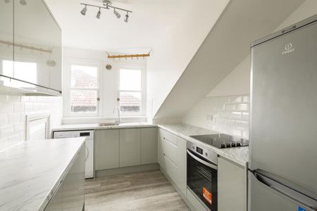 2 bedroom flat to rent - Photo 3