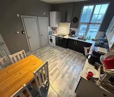 Room in a Shared Flat, High Road, N12 - Photo 5