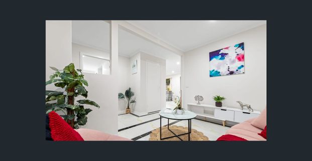 Fully Renovated Family Home in a Prime Hallam Location! - Photo 1