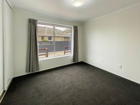 Modern, Easy-Care Living - Photo 5