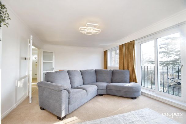 Eastbury Avenue, Northwood, HA6 - Photo 1