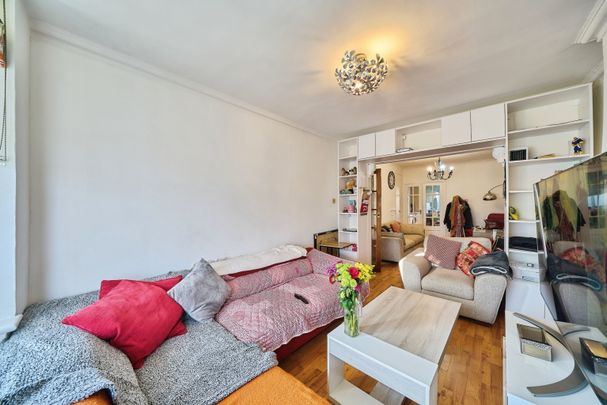 Harwoods Road, Watford - Photo 1