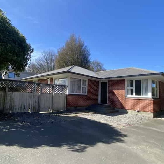 Bevington Beauty - Photo 1