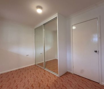 NEWLY RENOVATED 3-BEDROOM FAMILY HOME WITH POOL! - Photo 2