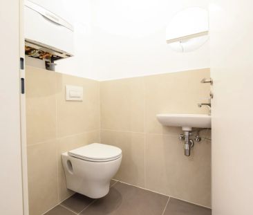 Lichtdurchflutete 2-Zimmer-Wohnung mit 20 m² Terrasse und Grünblick... - Foto 5