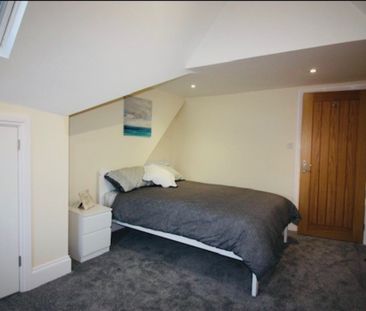 2 bed apartment to rent in Northumberland Place, Teignmouth, TQ14 - Photo 2
