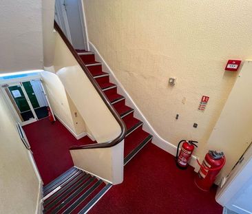 Property to rent - Photo 3