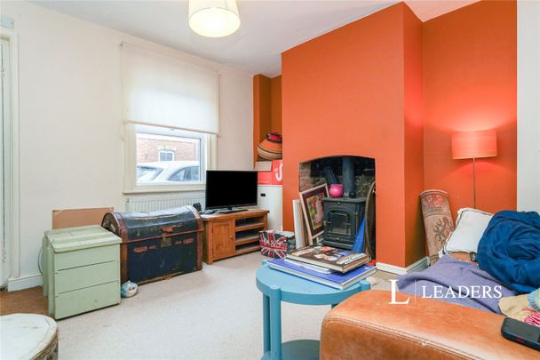 3 bedroom house to rent Queen Street, Cirencester, GL7 - Photo 1