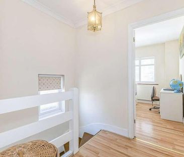 Southcote Avenue, Surbiton, KT5 - Photo 2