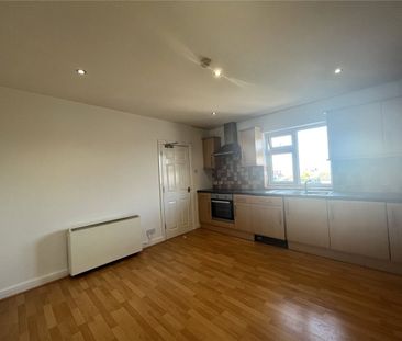 Plains Road, Nottingham, Nottinghamshire, NG3 - Photo 2