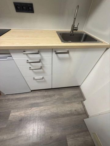 Pronájem bytu 1+kk 12 m² - Photo 2