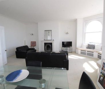 2 bedroom flat to rent - Photo 3