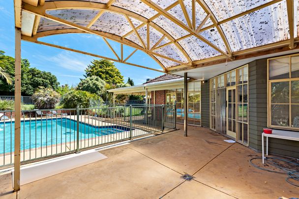 18 Jervis Street, Camberwell VIC 3124 - House For Rent | Domain - Photo 1