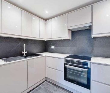 Windsor Drive, High Wycombe, HP13 - Photo 6