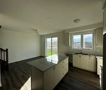 For Lease - 349 millstone Street, Kitchener, Ontario - Photo 2