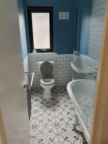 Room in a Shared Flat, High Street South, E6 - Photo 5