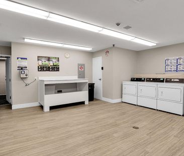 2935 Richmond Road, Ottawa, ON - Photo 3