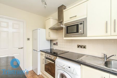 2 bed Apartment for Rent - Photo 3