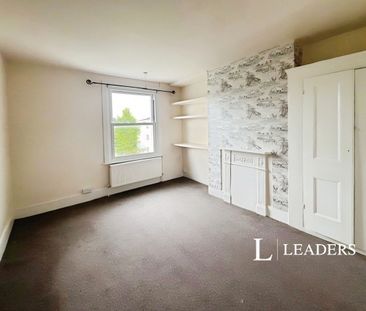 2 bedroom maisonette to rent Queens Park Road - Photo 6