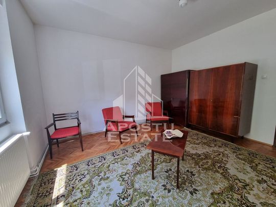 Casa individuala cu 3 camere in Calea Sagului, cu curte s... - Fotografie 1