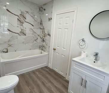 For Lease - 78 East 23rd Street, Hamilton, Ontario - Photo 2