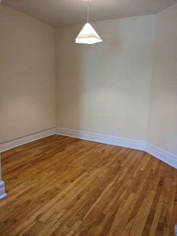 4684 Av. Christophe Colomb, Montréal (Le Plateau-Mont-Royal), QC H2J - Photo 2