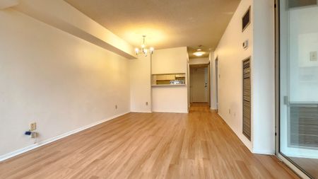 For Lease - 633 Bay Street Unit# 2022, Toronto, Ontario - Photo 3